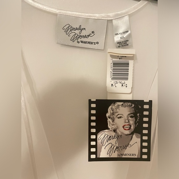 Vintage Marilyn Monroe Satin Bridal Nightgown Set - Picture 2 of 5